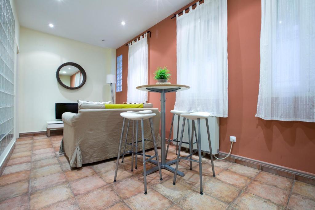 Apartamento Tirso De Molina Apartman Madrid Kültér fotó