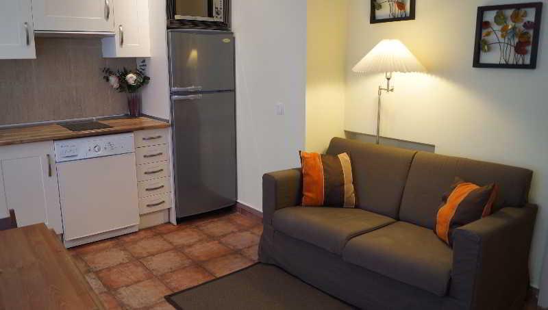 Apartamento Tirso De Molina Apartman Madrid Kültér fotó