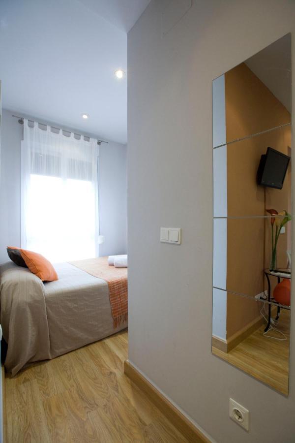 Apartamento Tirso De Molina Apartman Madrid Kültér fotó